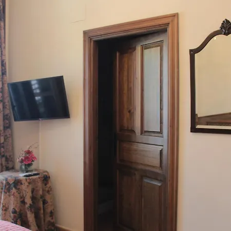 Jayca Hotel *